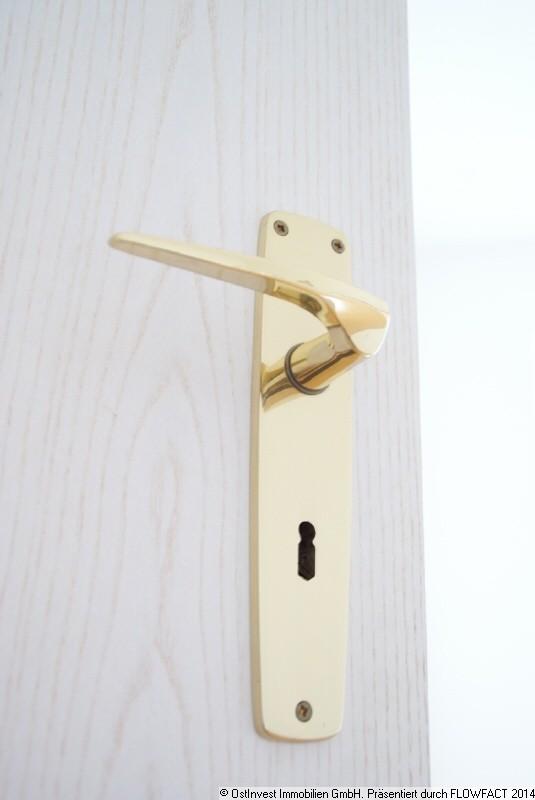 hochwertige Türbeschläge und Drückergarnitur