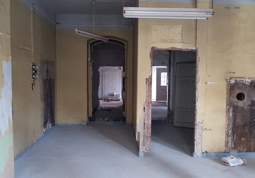 Durchgänge zum Anbau