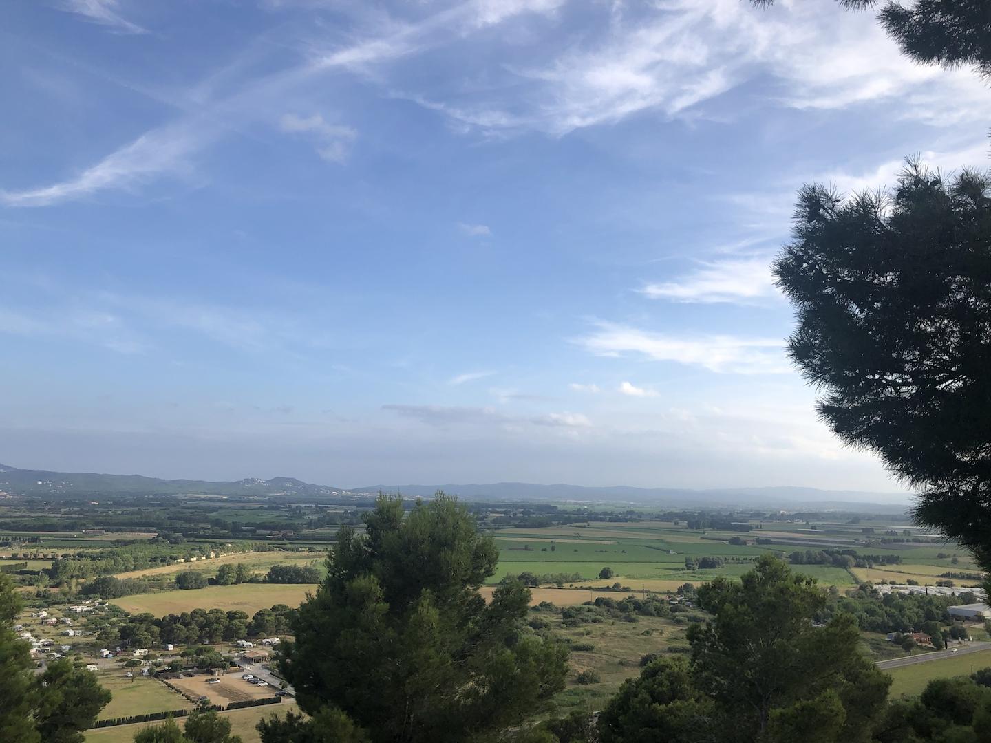 Blick ins fruchtbare Hinterland, einem der wichtigsten europäischen Reisanbaugebieten