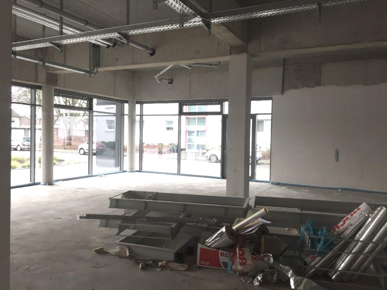 Decke und Boden nach Absprache