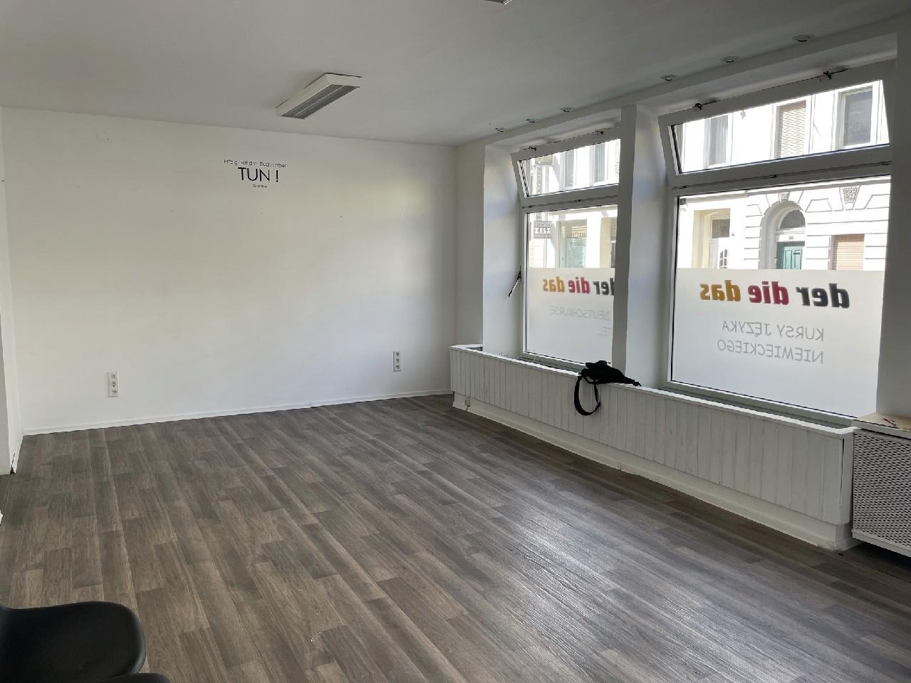 Schickes Büro in werbewirksamer Lage