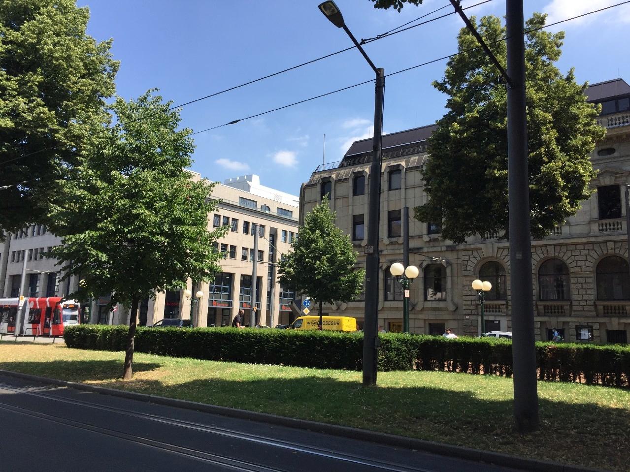 vis-à-vis Sparkasse