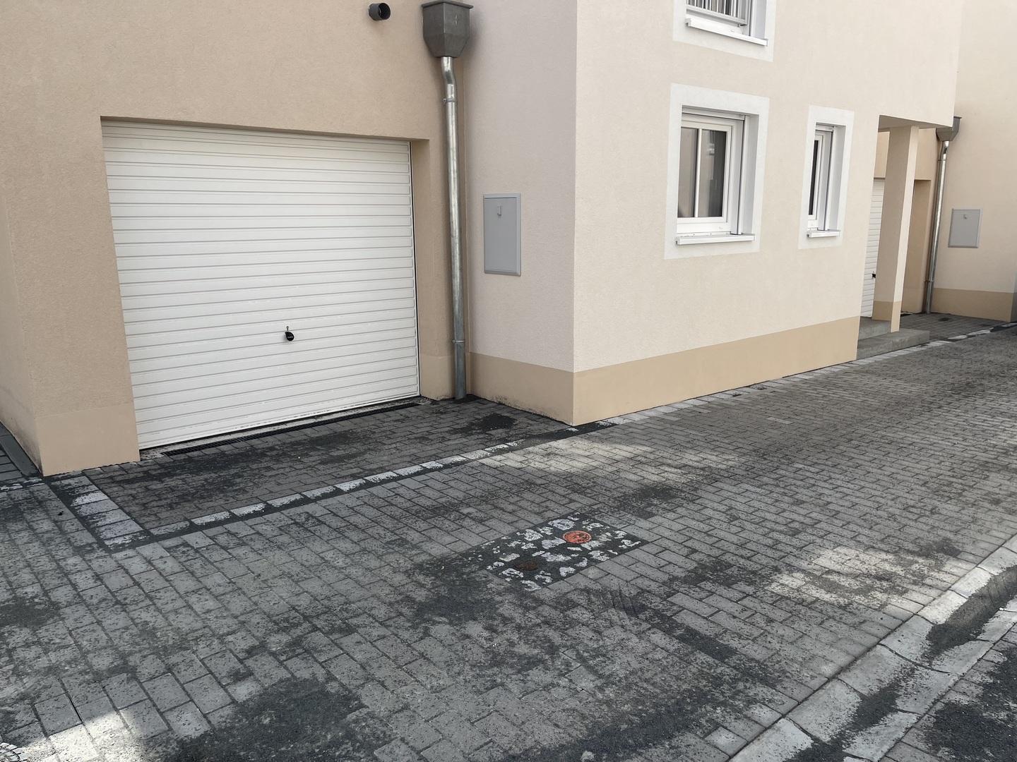 Garage am Haus