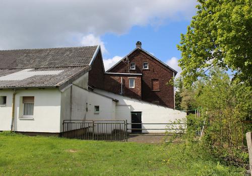 Rückansicht des Anwesens