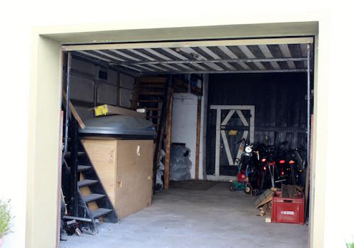 Garage im Nebengebäude