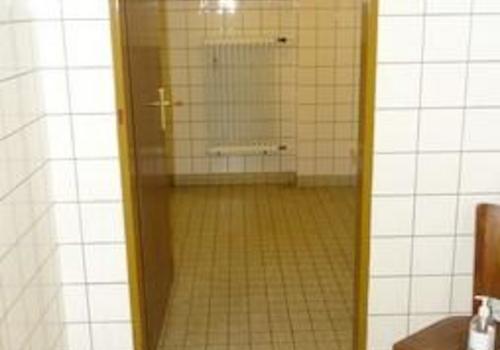 Eingang Toilettenanlage