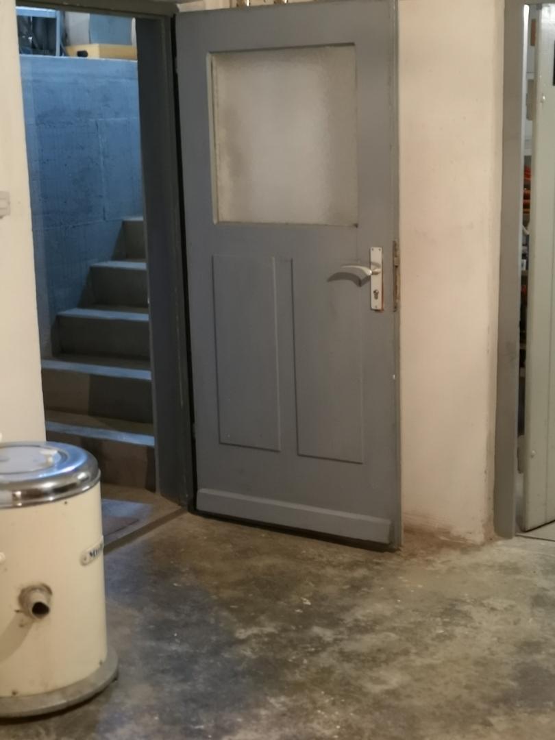 UG Treppe in den Werkstattraum