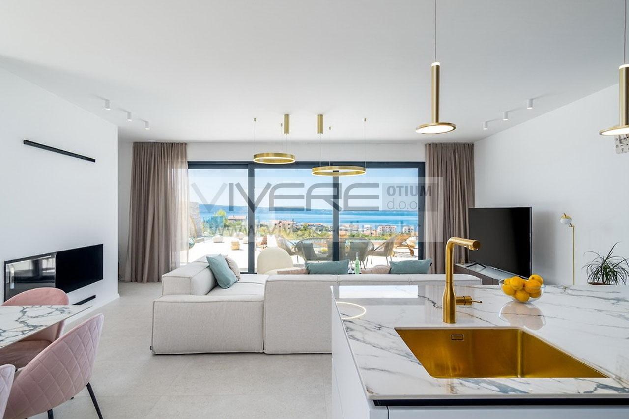  Wohnzimmer mit Kamin