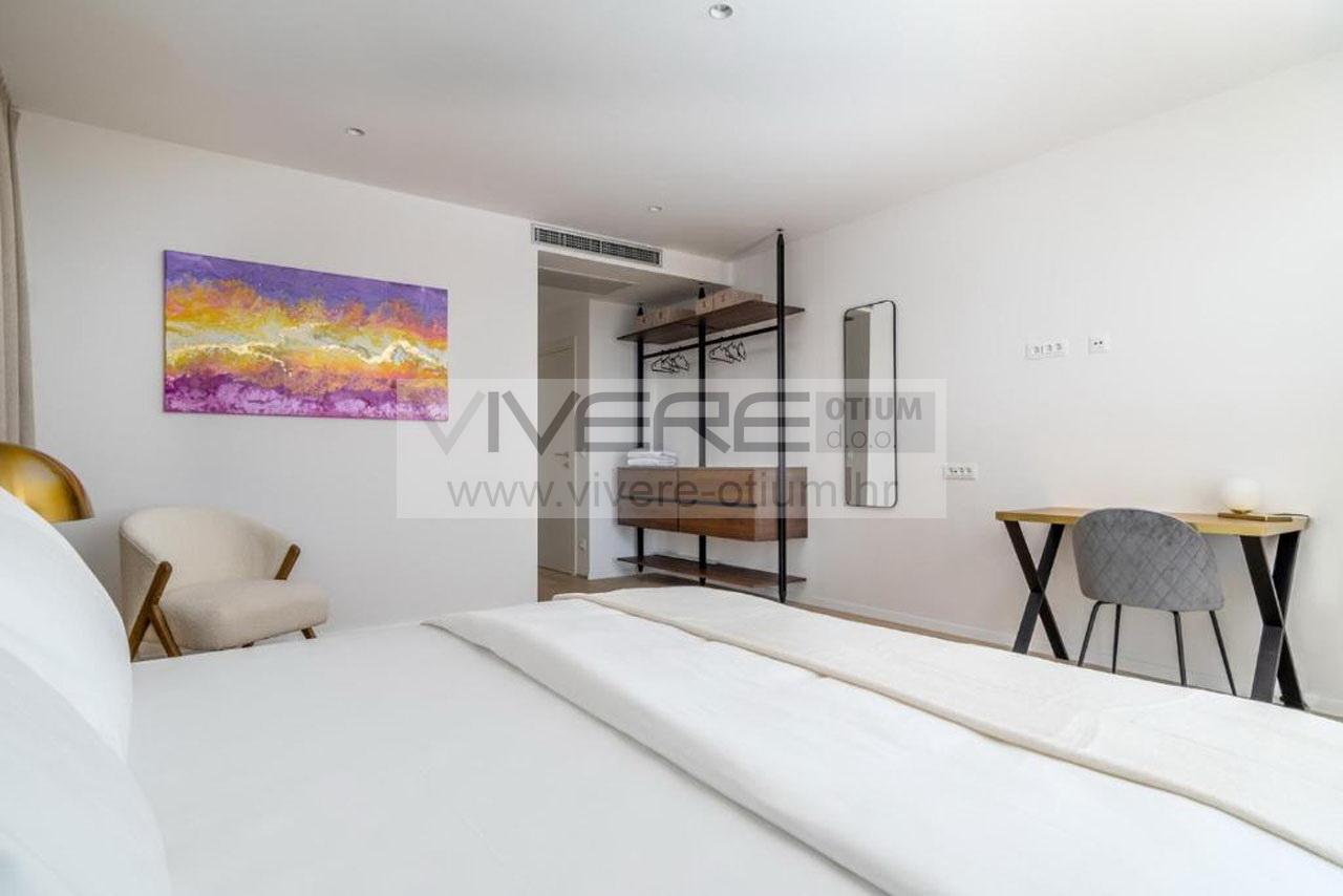 Schlafzimmer im 1. OG. - Westen