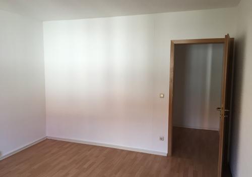Schlafzimer mit Blick zum Flur