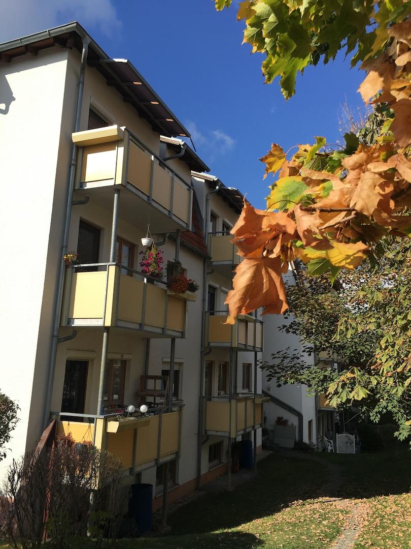 seitliche Hausansicht