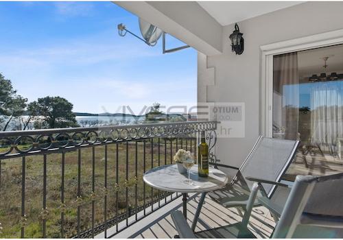 Terrasse mit Meerblick