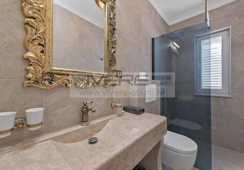 En-suite Bad Nr.3 im 1.OG.