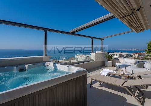 Jacuzzi auf Dachterrasse