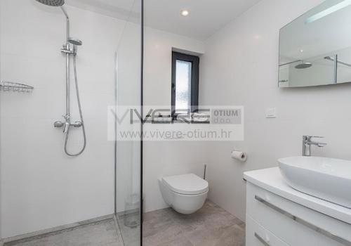 Badezimmer im EG