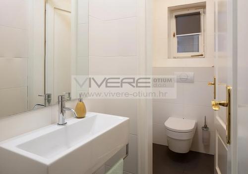 WC im EG