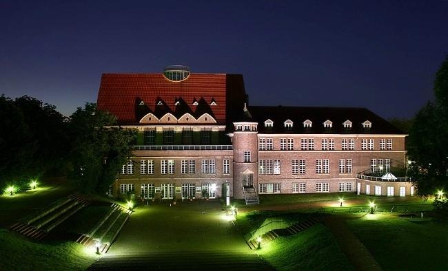 TZU-Altbau-Werksgästehaus