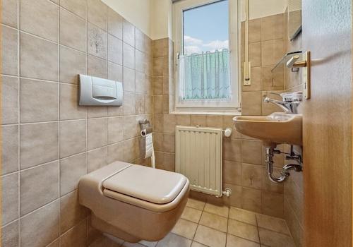 Gäste-WC EG