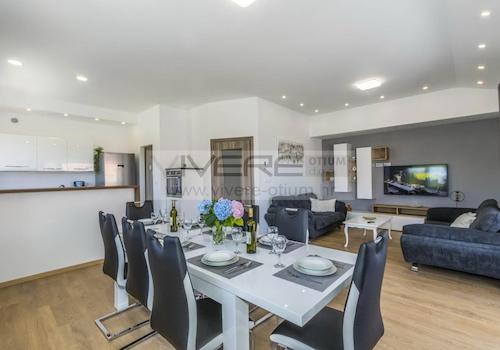 Apartment 2: Offener Wohnbereich