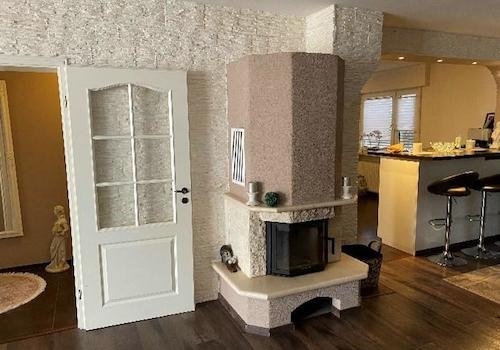 20 Kachelofen im Bereich WoZi Kü EZi