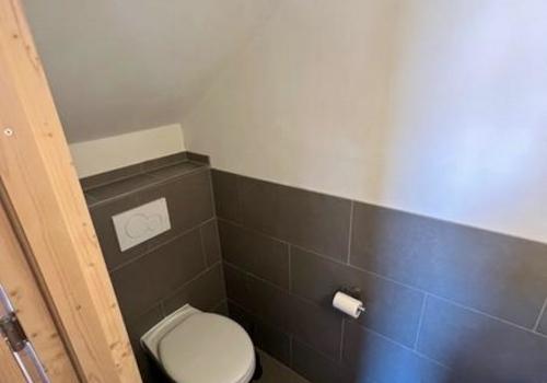 108 Gäste WC im Carport