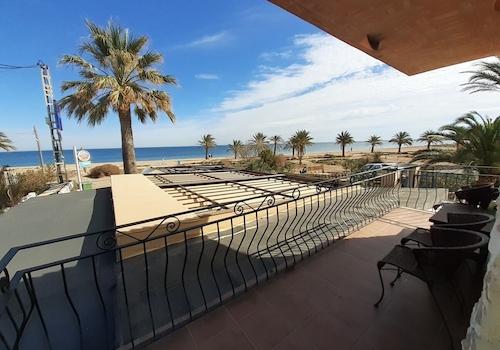 Oberes Zimmer mit Meerblick