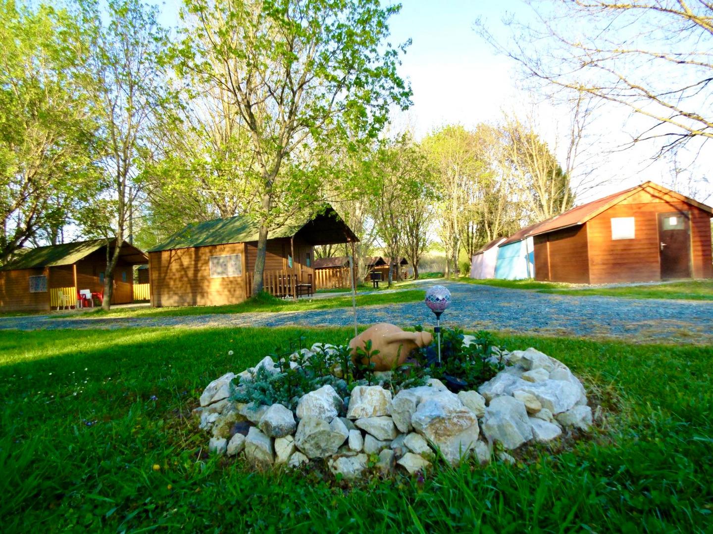 Campingplatz mit Ferienhäusern