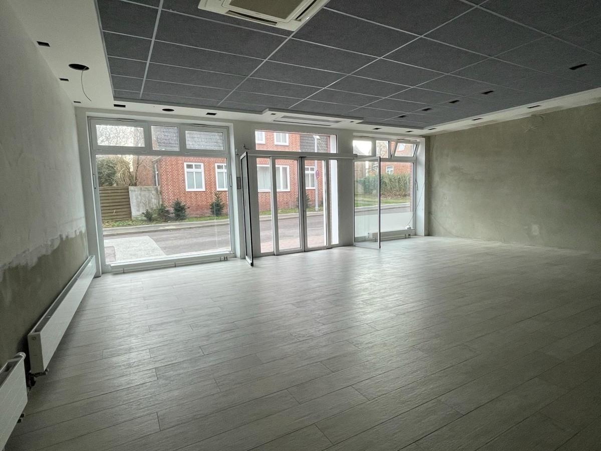 Verkaufsfläche Fensterfront