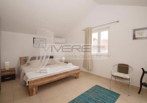  Schlafzimmer Nr.2 im 1.OG