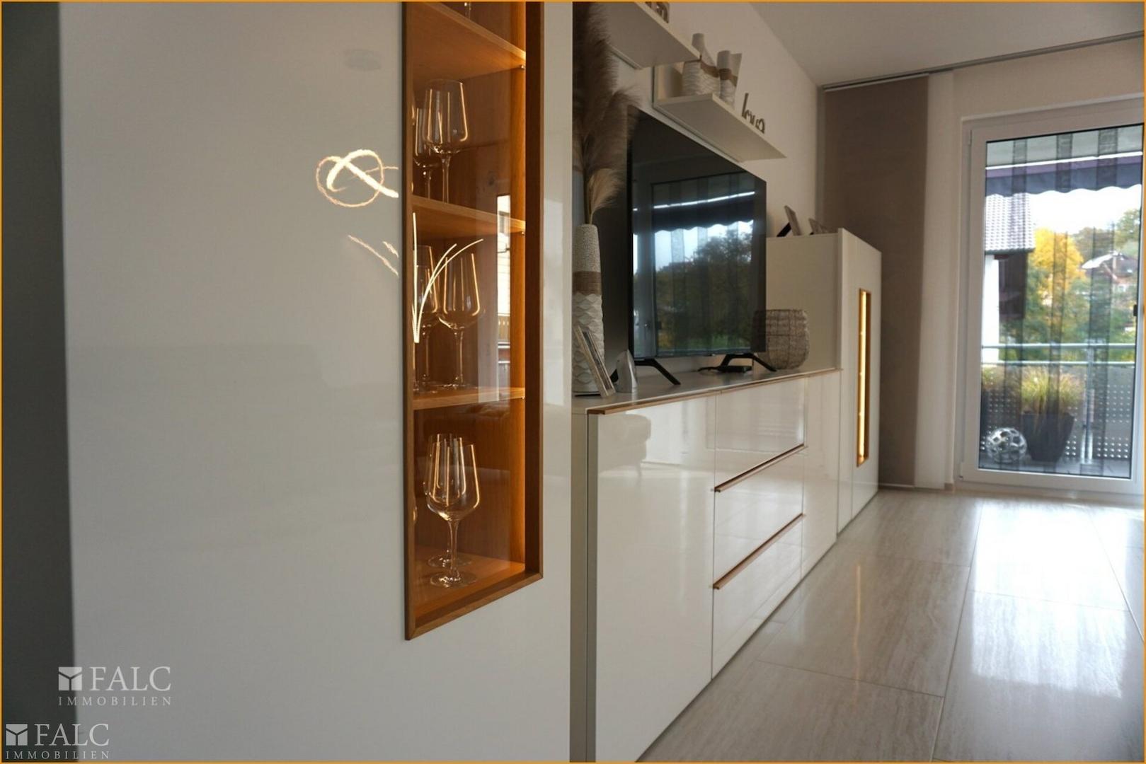 Wohnen mit Zugang Balkon und Terrasse