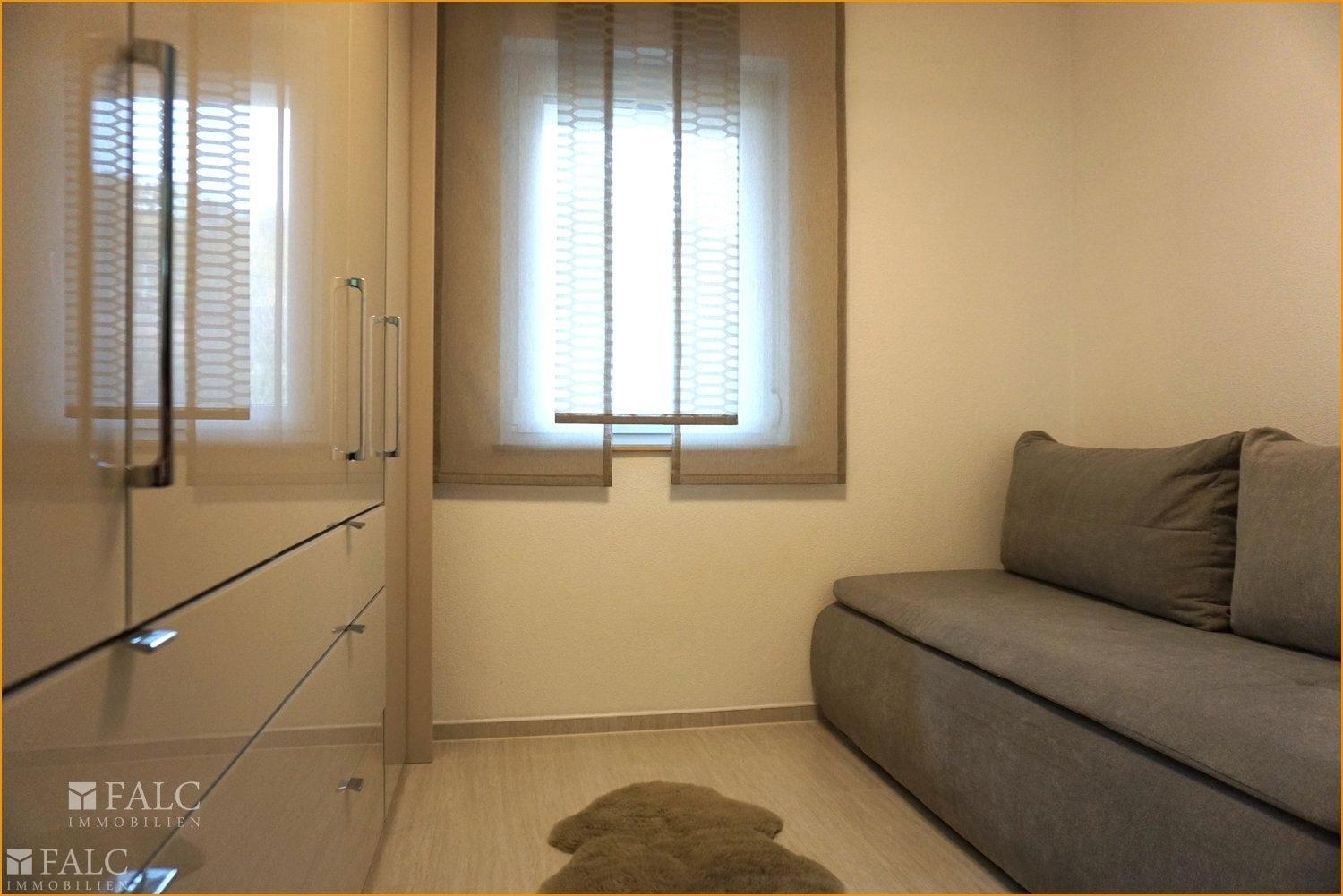 Büro / Ankleide / Gäste