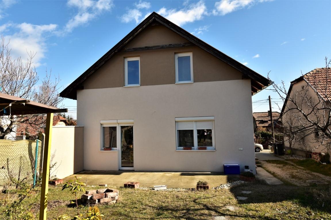 13 (Közepes)