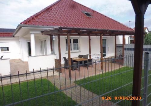 2. überdachte Terrasse