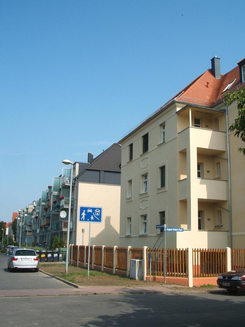 Straßenansicht (West)