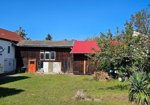 Hof, Wintergarten,Nebengebäude