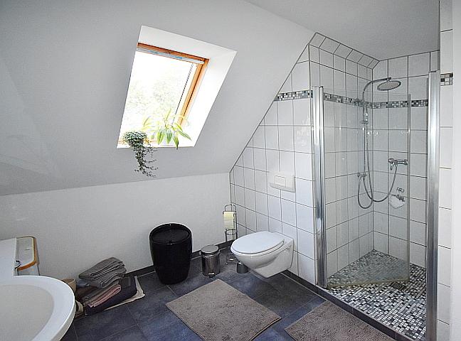 ...inkl. Duschbad