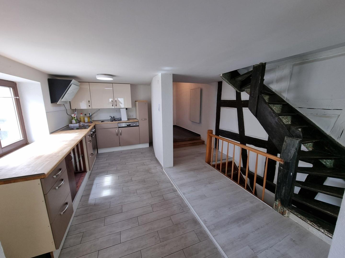 8) Koch- und Essbereich OG