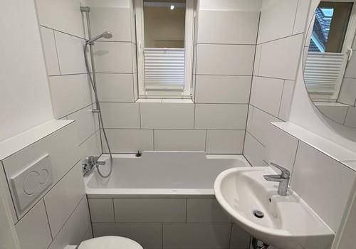 Wannenbad / Gästebad