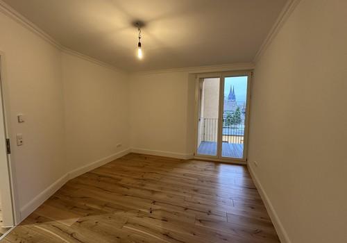 Schlafzimmer 1 mit Domblick