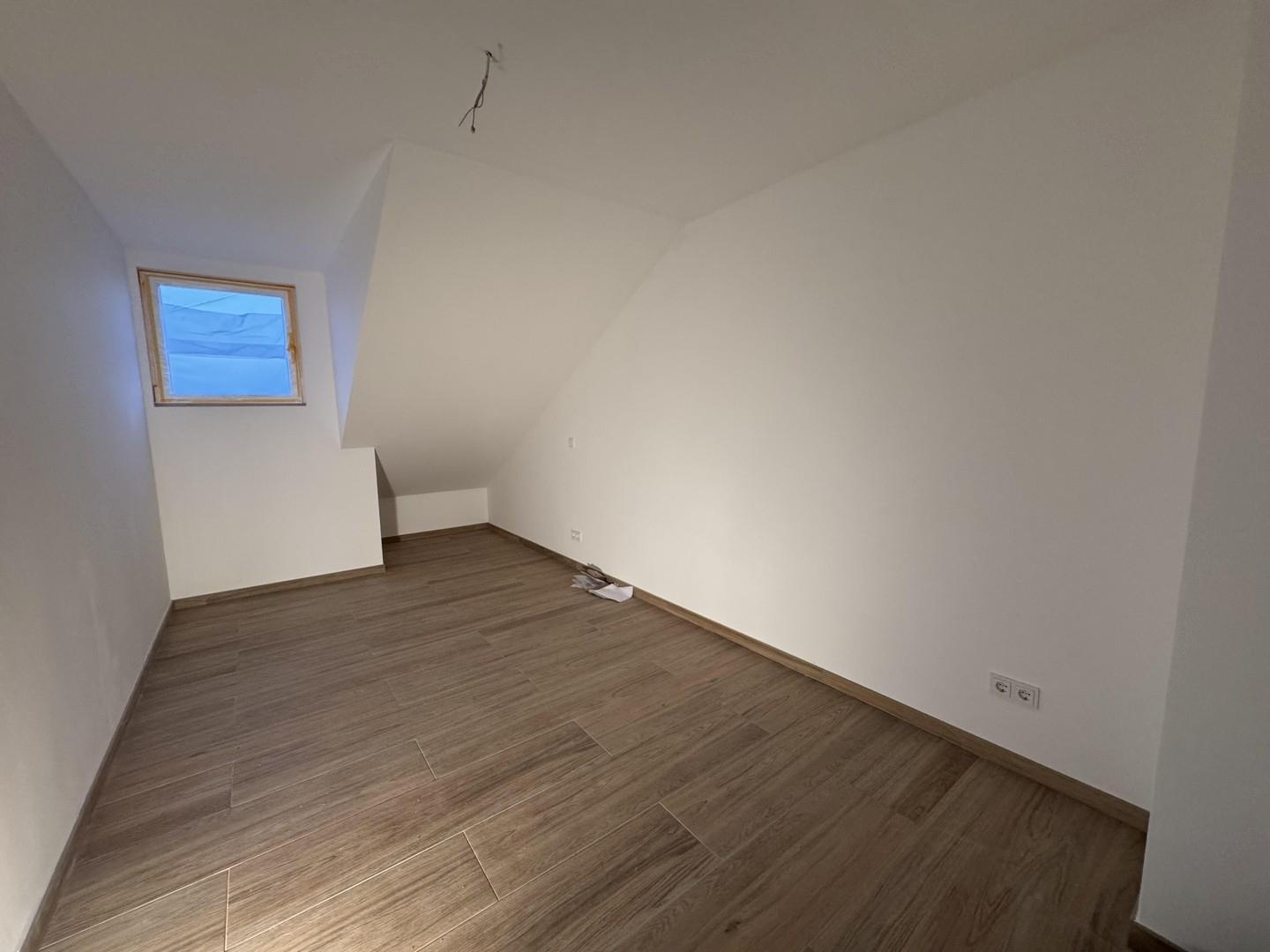 Kinderzimmer/ Büro
