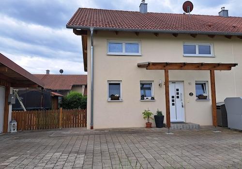 Nordseite, Haustüre