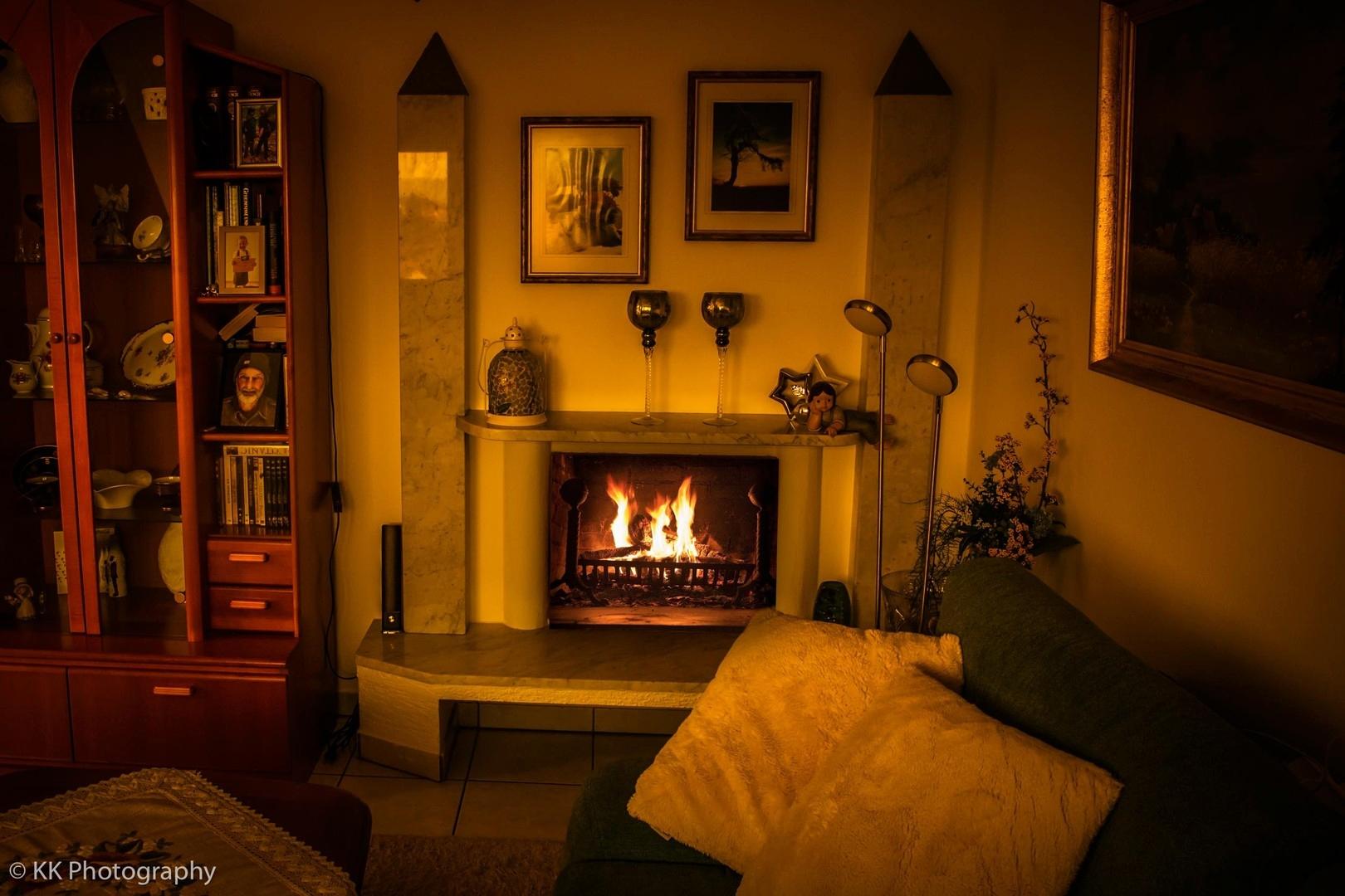 Wohnzimmer mit Kamin