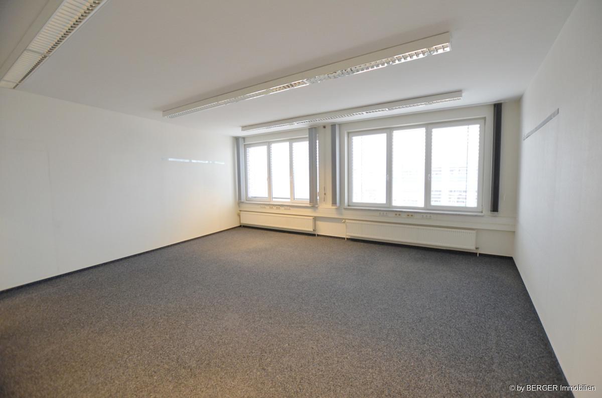 Büro 7