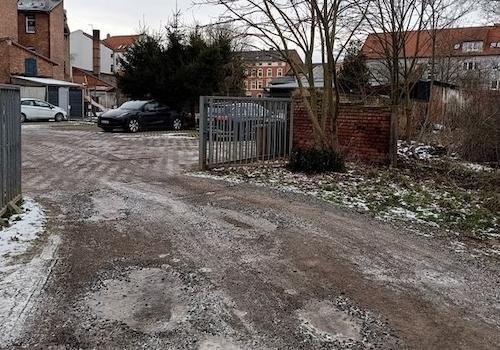 Rückwärtige Durchfahrt