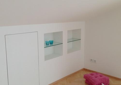Zimmer mit Einbauschrank