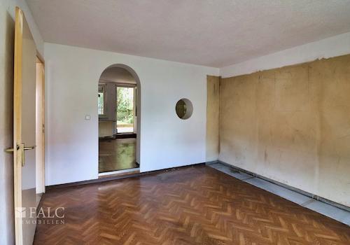 EG Wohnzimmer mit Blick zur Küche