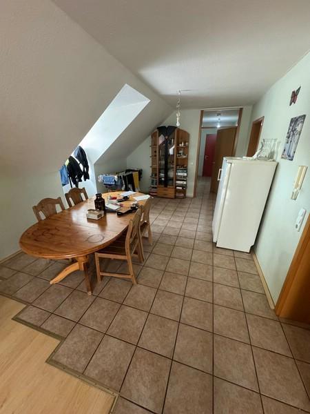 5 Eßzimmer