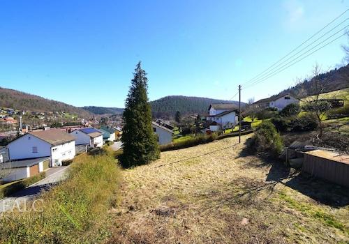 Viel Platz für Ihre Ideen – Ein Grundstück mit Potenzial