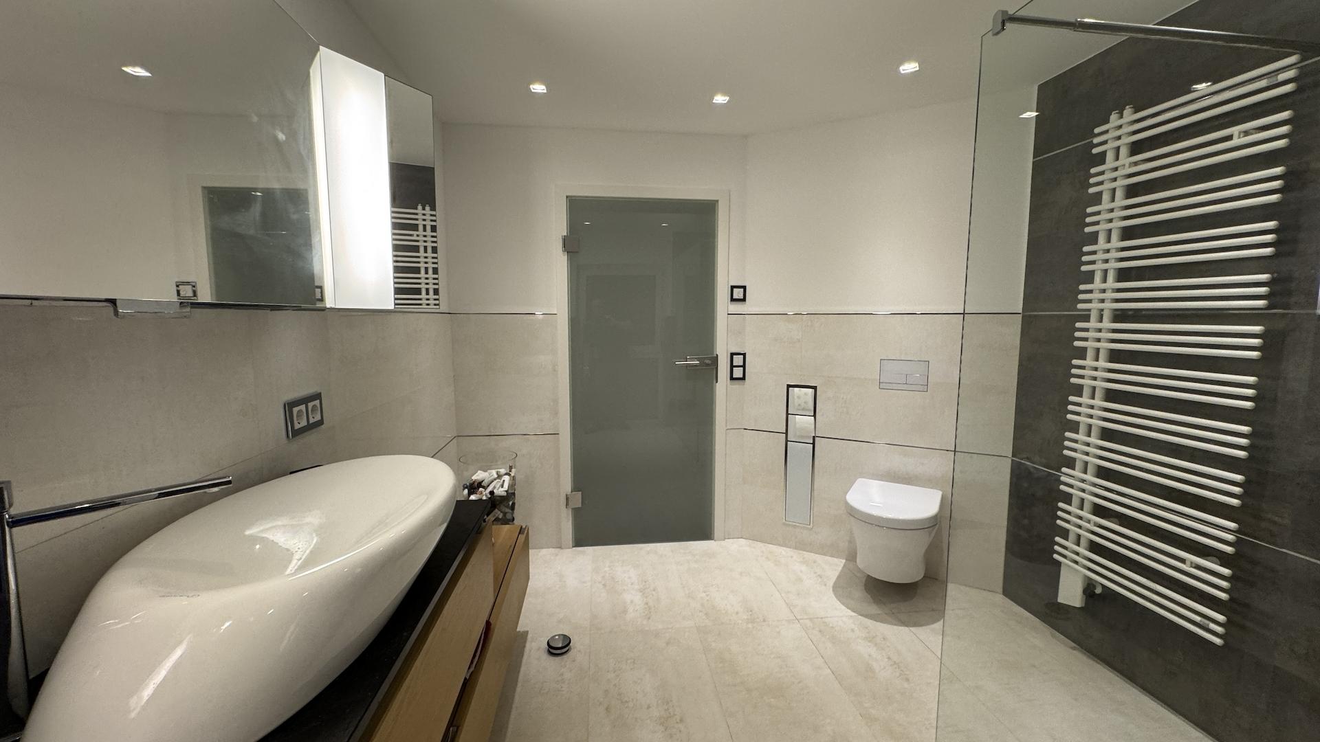 Badezimmer EG
