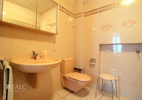 Badezimmer Vorderhaus